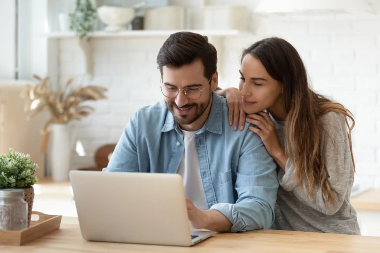 couple reviewing the best choice for rehabs