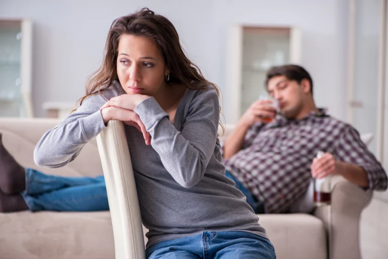 The Effects of Living with an Alcoholic Spouse: What You Need To Know