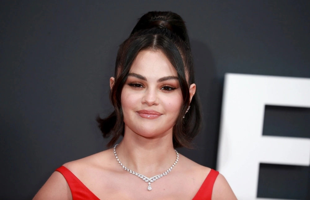 is selena gomez bipolar